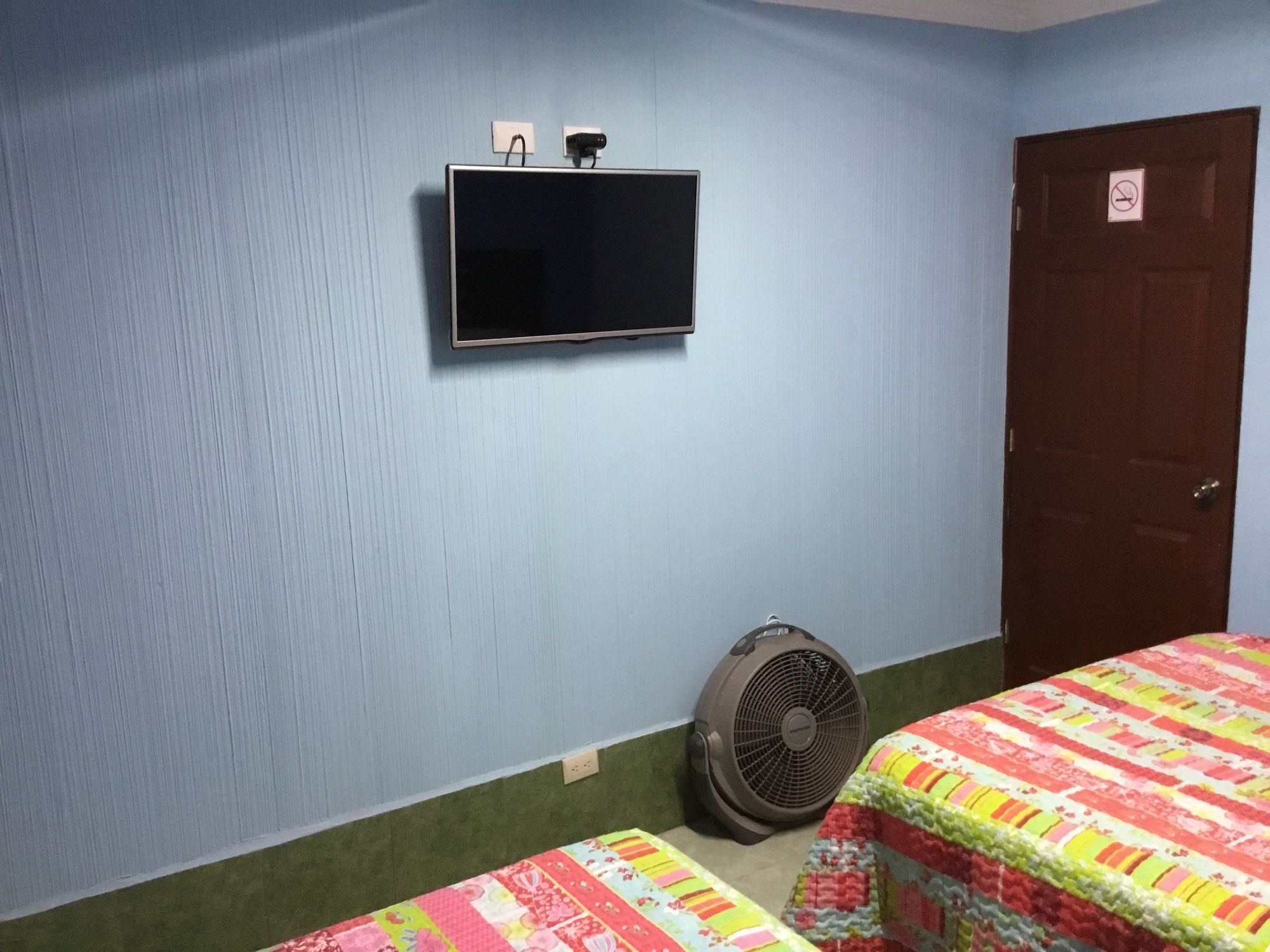 Euro Hostal Guatemala City ภายนอก รูปภาพ