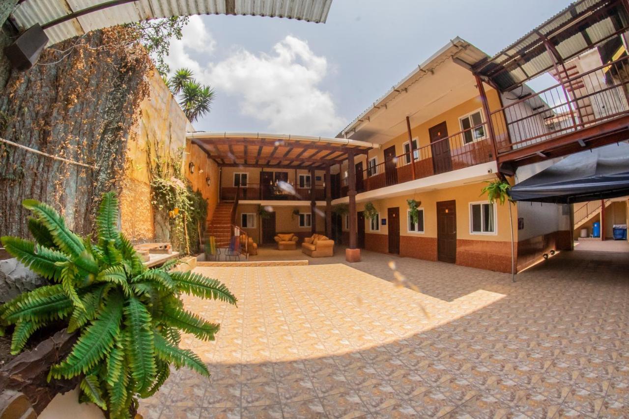 Euro Hostal Guatemala City ภายนอก รูปภาพ
