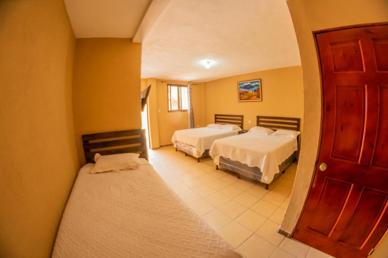 Euro Hostal Guatemala City ภายนอก รูปภาพ