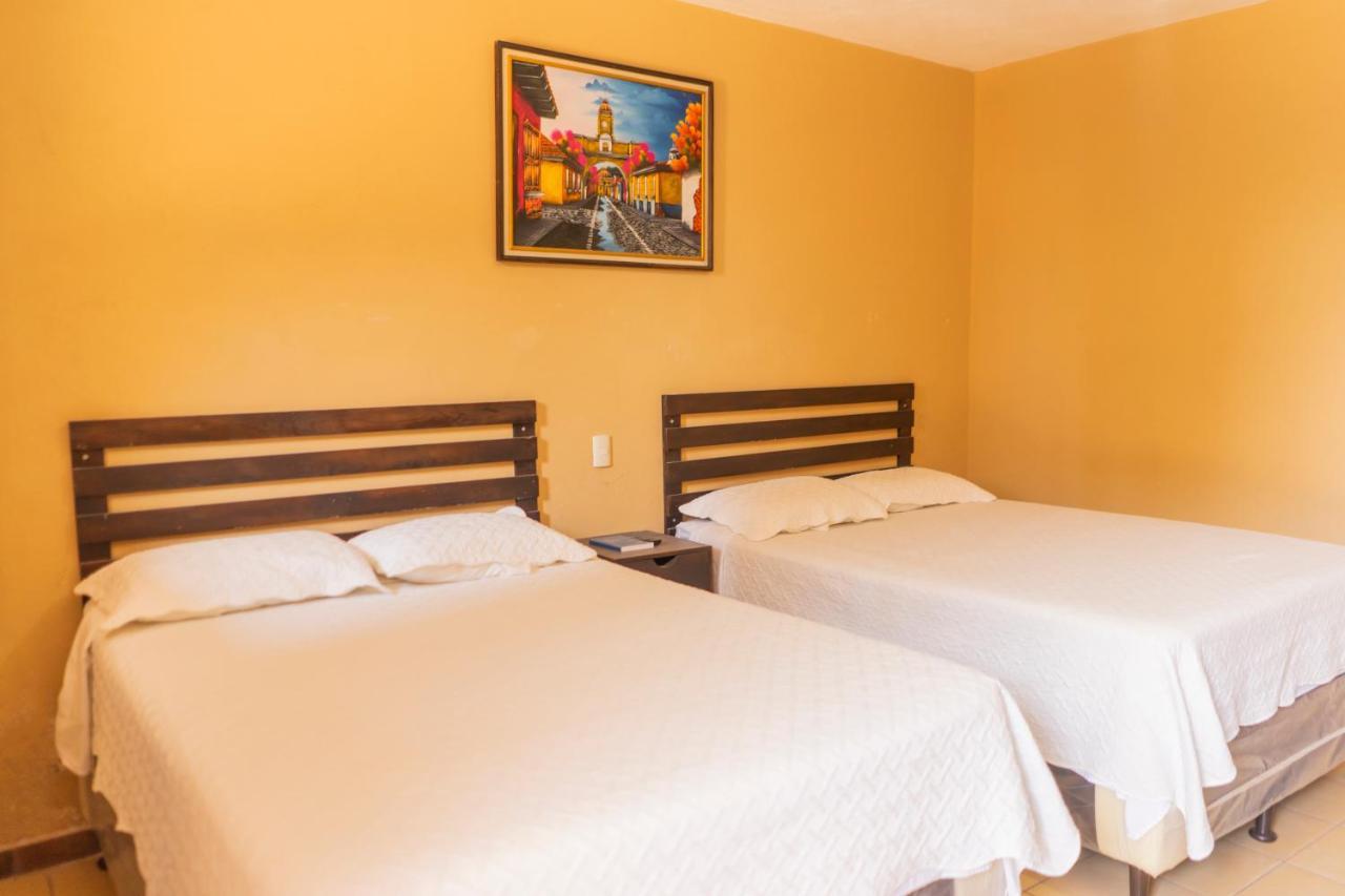 Euro Hostal Guatemala City ภายนอก รูปภาพ