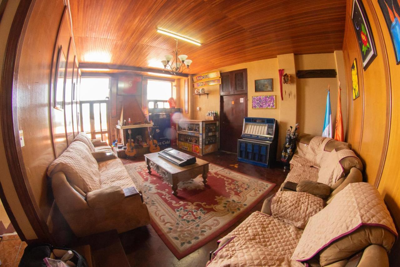 Euro Hostal Guatemala City ภายนอก รูปภาพ